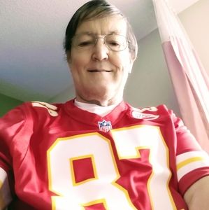 Meet your Posher, Lawrence